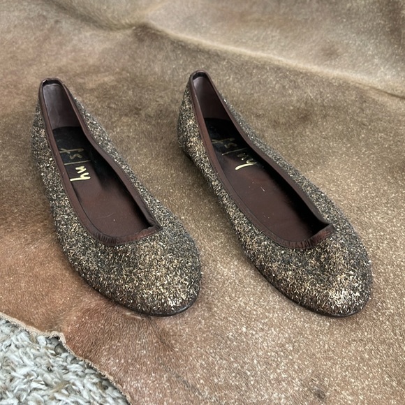 French Shoe New York Glitter Brown Ballet Flats - Picture 1 of 6
